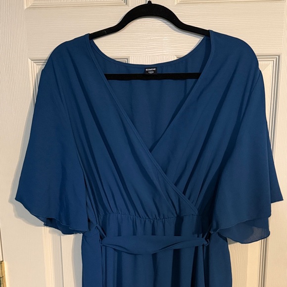 Elegant Blue Maxi Dress - Picture 3 of 7